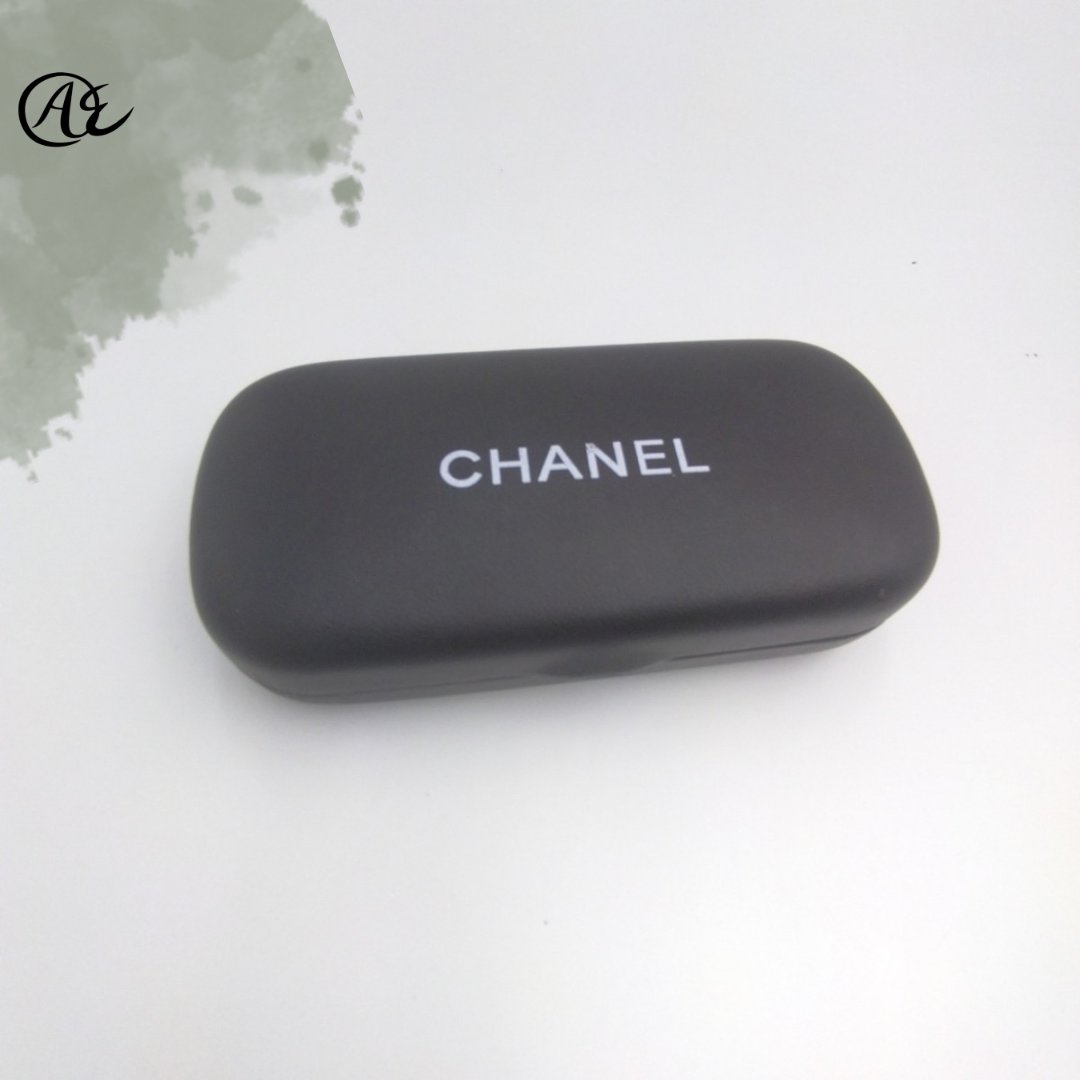 auth_experts's tweet photo. Keep calm and wear these cool Chanel sunglasses 🥳🥰.
To purchase these beauties visit https://t.co/uiM8jS174q https://t.co/1Bu0GKzY9R