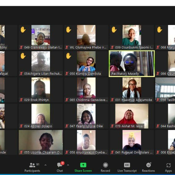 jaybeedebbie's tweet photo. 1st day of STEMSTEPS training women in digital and entrepreneurship skills. Today, I learnt that one should build a reputation so that consumers will want to buy my product, regardless of the price because of the quality.
@lifefounthosptl @StateIVLP @drroadeyeye
#STEMSTEPS https://t.co/1ORmkQyYA1
