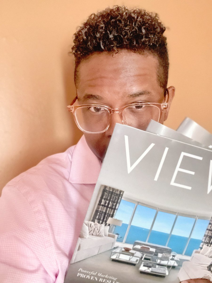 RandybFAP's tweet photo. Made it to the #frontcover of #viewmagazine #coldwellbanker #florida #southflorida #palmbeachcounty #photographer #photography #randyfap #magazine #delraybeach #bocaraton #boyntonbeach #miami #highlandbeach #realestate https://t.co/bRewRiJSqs