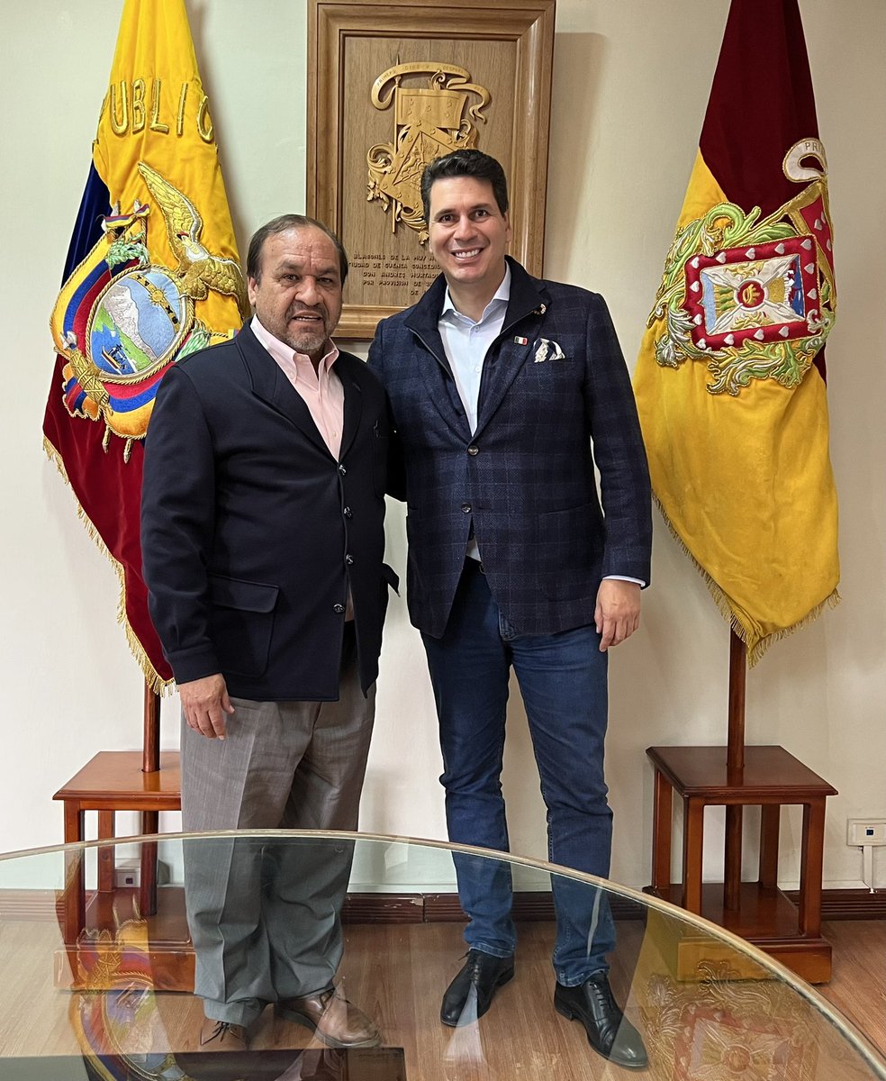 Nuestro SrioGral fue recibido por el Alcalde de <a href="/MunicipioCuenca/">Municipio Cuenca</a>, <a href="/pedropalaciosu/">Pedro Palacios U.</a>, que asumió como nuevo Presidente de nuestra Red Latinoamericana de Ciudades Intermedias

Le reconoció su liderazgo en #FLACMA y agradeció su anfitrionía al Foro Continental de Ciudades Intermedias