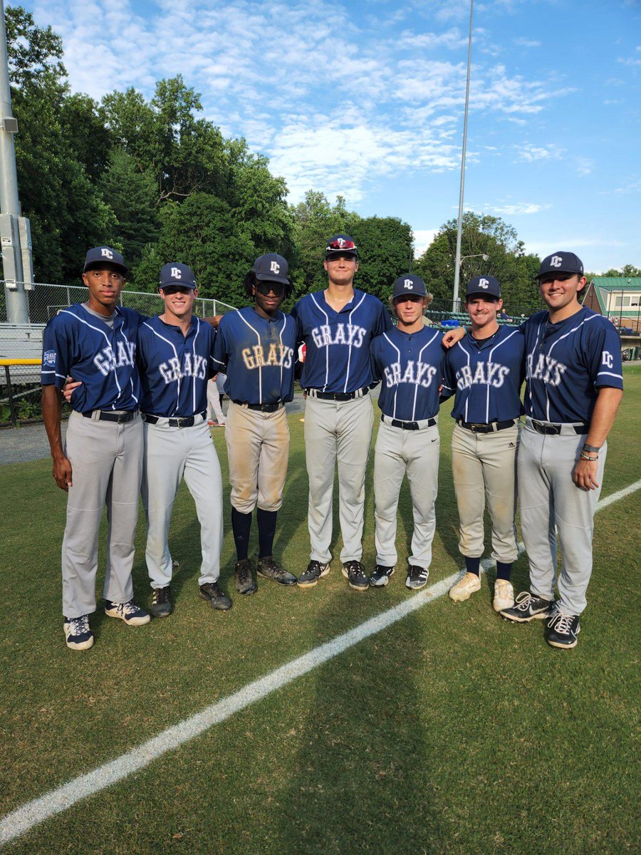 THANK YOU to our great sponsors, staff, host families, coaches, players and our course our great DC Grays fans! Another Grays season in @CalRipkenLeague is in the books, and we appreciate all the support from so many wonderful people! Thank you from the Grays and @DCGraysRBI!