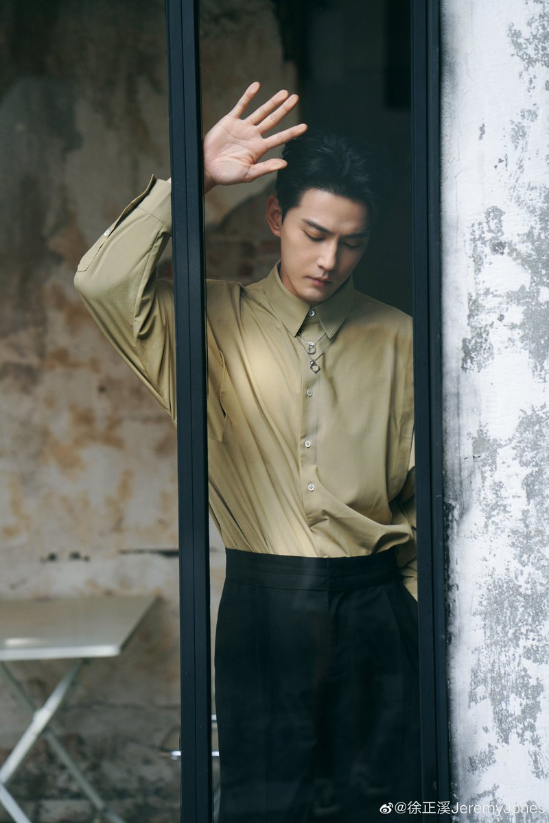 dramaskfan's tweet photo. Novas fotos do #XuZhengXi.
#徐正曦 #JeremyJonesXu #TheAutumnBallad #ChongZi #BeMyPrincess #LegendOfThePhoenix #Trace #NovolandTheCastleInTheSky2 #GossipHigh #cdrama #dorama https://t.co/d12p9AVrYY