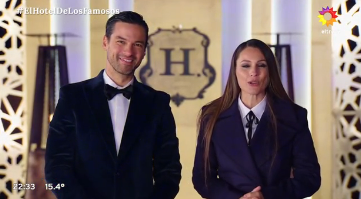 MostazaStaff's tweet photo. Con este tremendo look de pampita y el chino 

18 puntos de rating 👏

Un programa 100% argentino con dos conductores preparados y a la medida de un reality

Felicitaciones 
@pampitaoficial 
 
@LeandroLeunis
 ❤❤

#ElHotelDeLosFamosos https://t.co/ScOxTO8Hsh