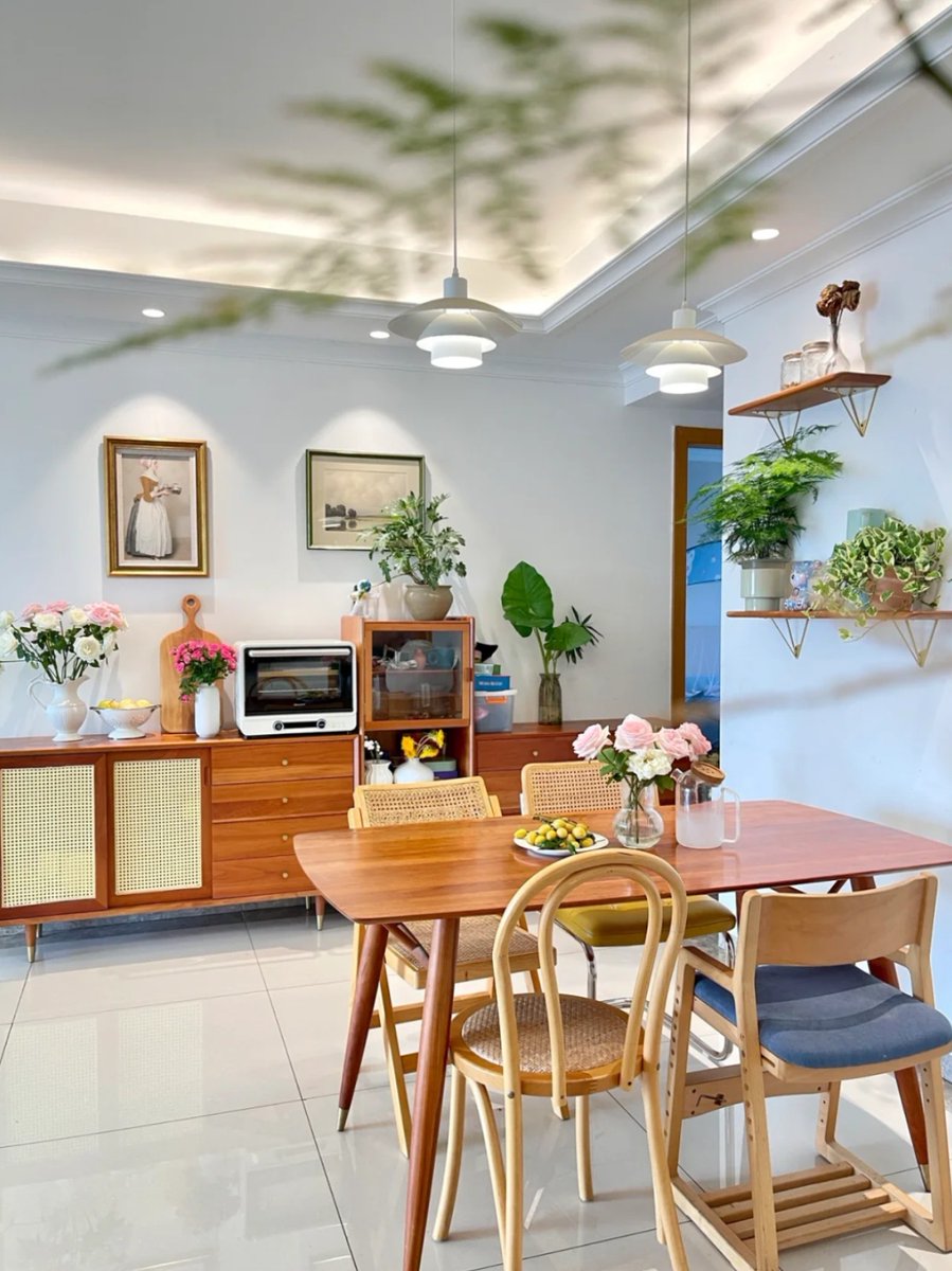 aucw2's tweet photo. "Full many a glorious morning have I seen" 🌤
📸: moyiniang
#homedecor #cozyhome #cozyroom #morning #home #livingroom #homelover #homesweethome #designinspiration #patio https://t.co/81AUSiZt1N