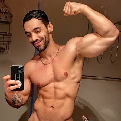 #NewProfilePic https://t.co/oTtyXC7A4v<a href="/tag/newprofilepic"class="tags">#NewProfilePic</a>