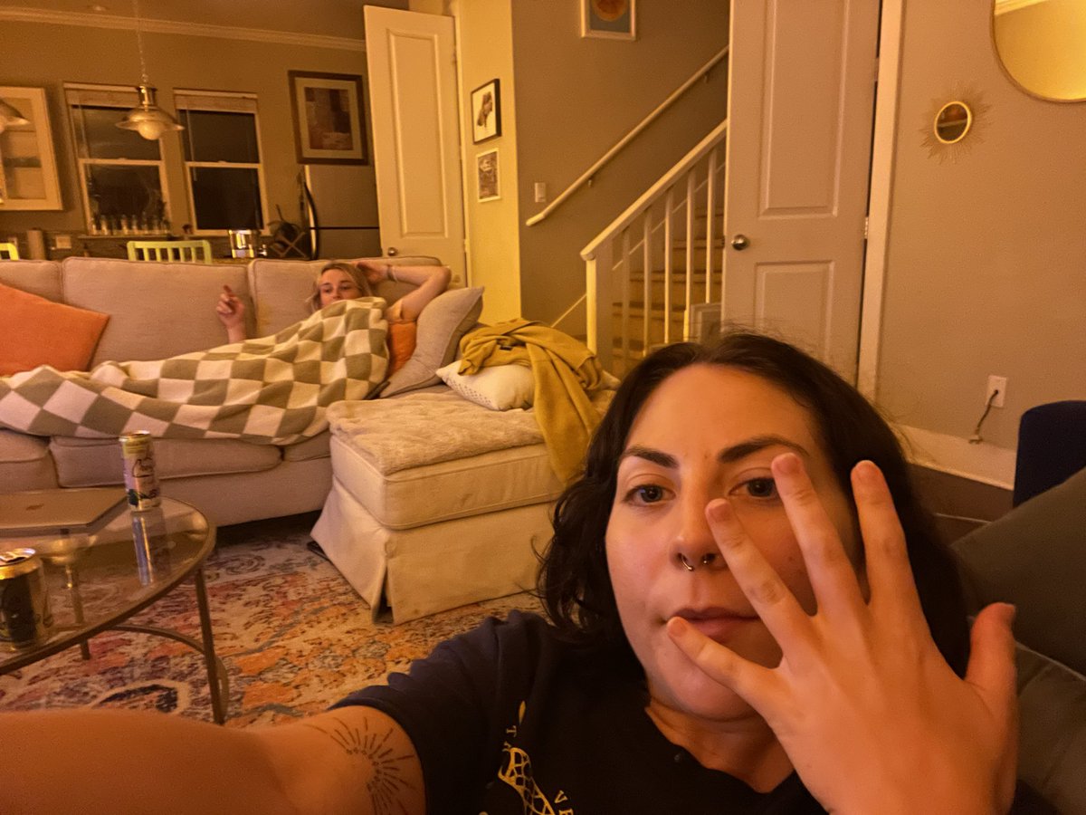 internetoftangs's tweet image. 1 year and no ring…. someone revoke her lesbian card