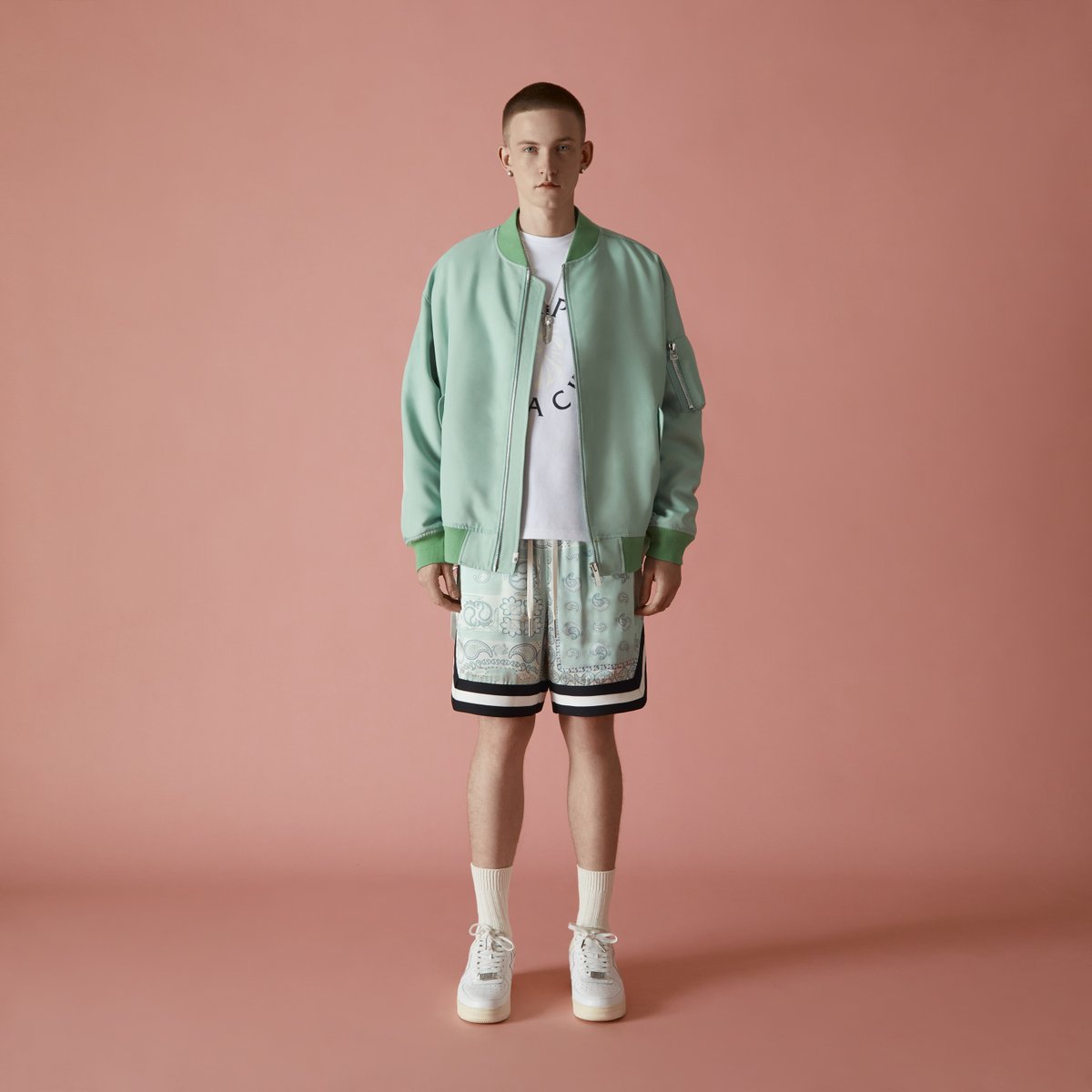 BAPEOFFICIAL's tweet photo. BAPE BLACK by *A BATHING APE® SPRING SUMMER 2022 COLLECTION is now available on https://t.co/KulC1UiJDI and at BAPE STORE® locations.
https://t.co/d1PCGjd60G
#BAPEBLACK
#bape https://t.co/uKxxzu8htQ