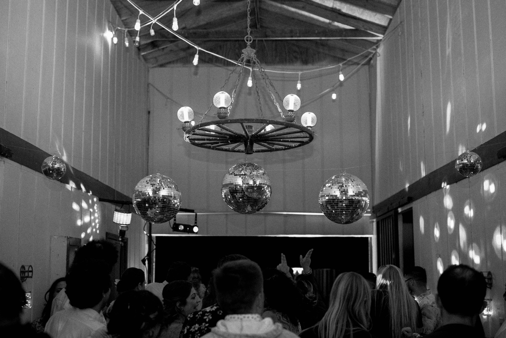 barszranch's tweet image. Dancing the night away in the Pardi Barn 🪩

Email us at relax@barszranch.com or click the link to speak with our team about event options and pricing. barszranch.com/contact-us