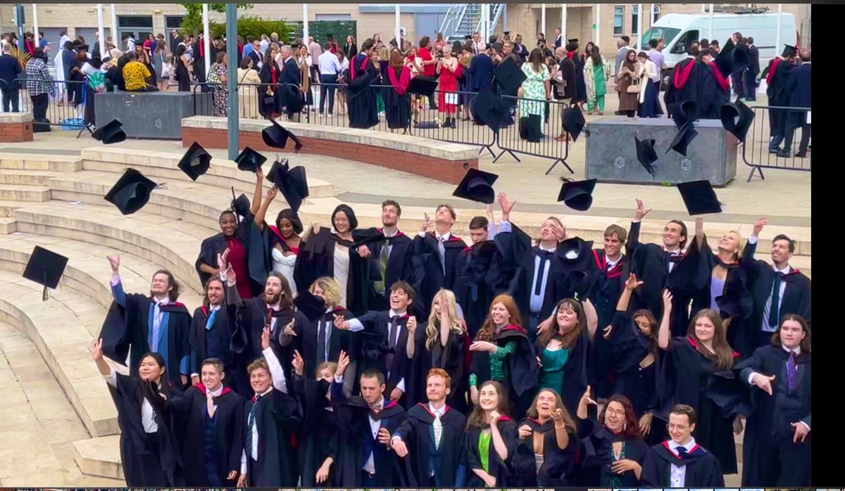 EXN_DataMark's tweet image. Yesterday I took a day out to celebrate the outstanding achievements of my son who continuously makes me proud with his academic achievements.