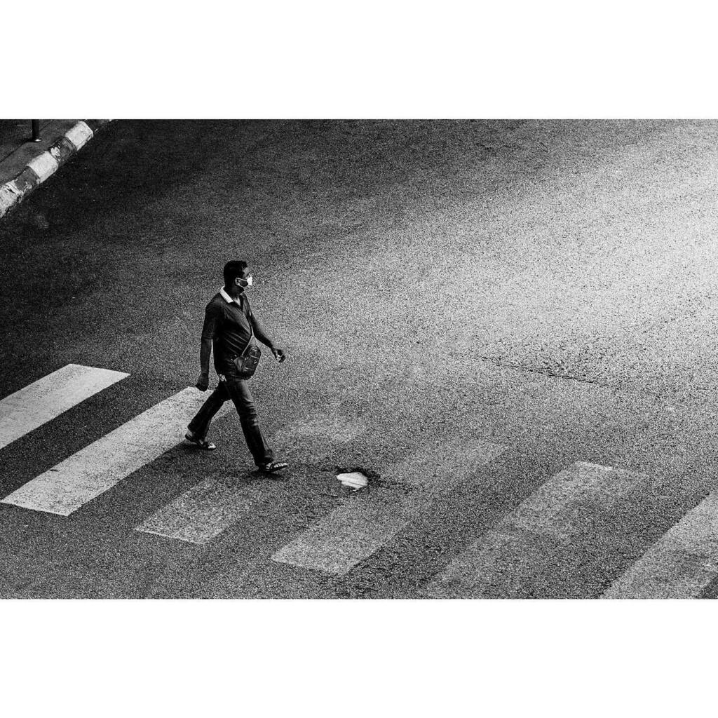 Watch your steps.
•
“Trust yourself, you know more than you think you do.” - Benjamin Spock
•
> Canon EOS R
> RF 50mm 1.8 STM
> 1/2000sec f/4.0 ISO640
> Kuala Lumpur, Malaysia
•
•
#jomstreetmy #igfeedsmenarik_ #AnakMudaJohor #igersmalaysia #myyoursho… instagr.am/p/Cgd1RvqvRBh/