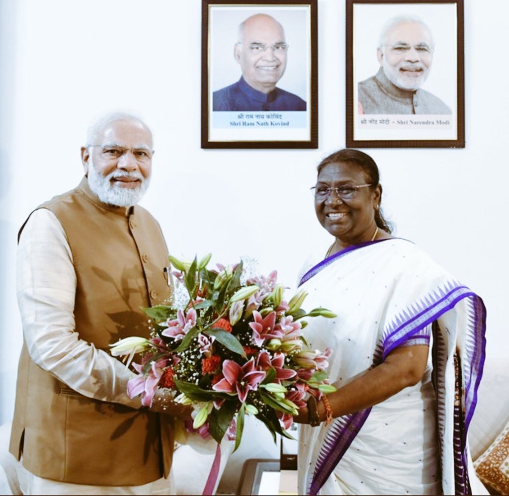 amee1984's tweet photo. Droupadi Murmu congratulated her president of india. 
@rashtrapatibhvn @droupadi @InstaWomenPower @progressiveindia https://t.co/D0mDYIWnjQ