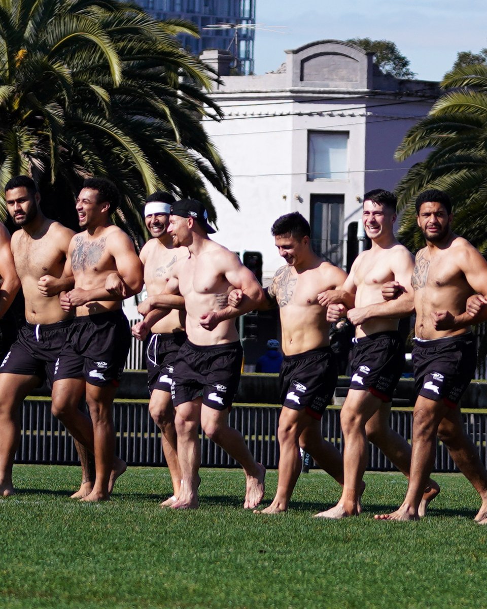 SSFCRABBITOHS's tweet image. Gotta get those rays while you can... 😎☀️🐇❤️💚
#GoRabbitohs #SlipSlopSlap