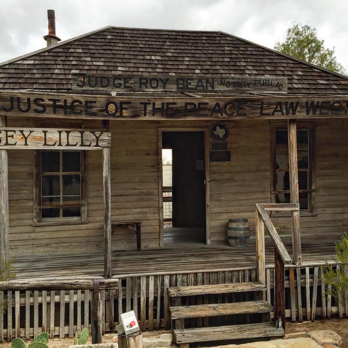 TexasBucketList's tweet photo. On July 25, 1882 Judge Roy Bean opened his first saloon.   A week after opening, the Texas Rangers appointed him as the Justice of the Peace for Pecos County.  #thetexasbucketlist #judgeroybean https://t.co/FI8u3t5NOV