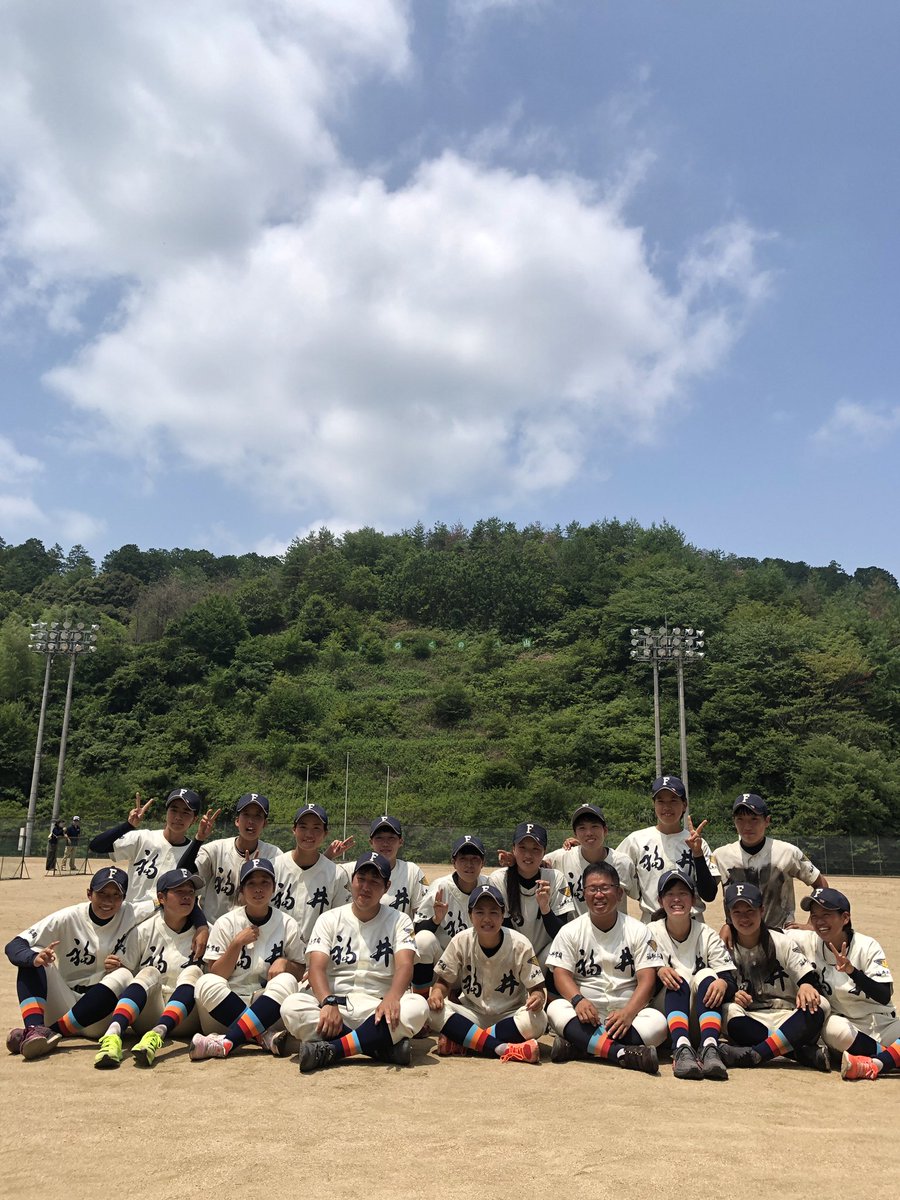 yamamon23's tweet photo. 工大のキャプテン💕可愛いでしょ👍
いつも大きな声でチームをまとめてた東ここあちゃん😘みんな暑い中頑張ったねー
やっぱり夏の大会は特別です😊
春のプレッシャーが多分凄かったよね、そんな中よく頑張ったよーみんなお疲れ様☺️

#工大福井
#福井工大女子硬式野球部
#選手権
#高校野球 https://t.co/tRSw4leIh6