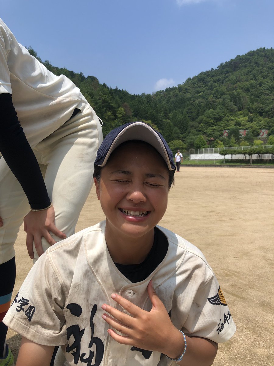 yamamon23's tweet photo. 工大のキャプテン💕可愛いでしょ👍
いつも大きな声でチームをまとめてた東ここあちゃん😘みんな暑い中頑張ったねー
やっぱり夏の大会は特別です😊
春のプレッシャーが多分凄かったよね、そんな中よく頑張ったよーみんなお疲れ様☺️

#工大福井
#福井工大女子硬式野球部
#選手権
#高校野球 https://t.co/tRSw4leIh6