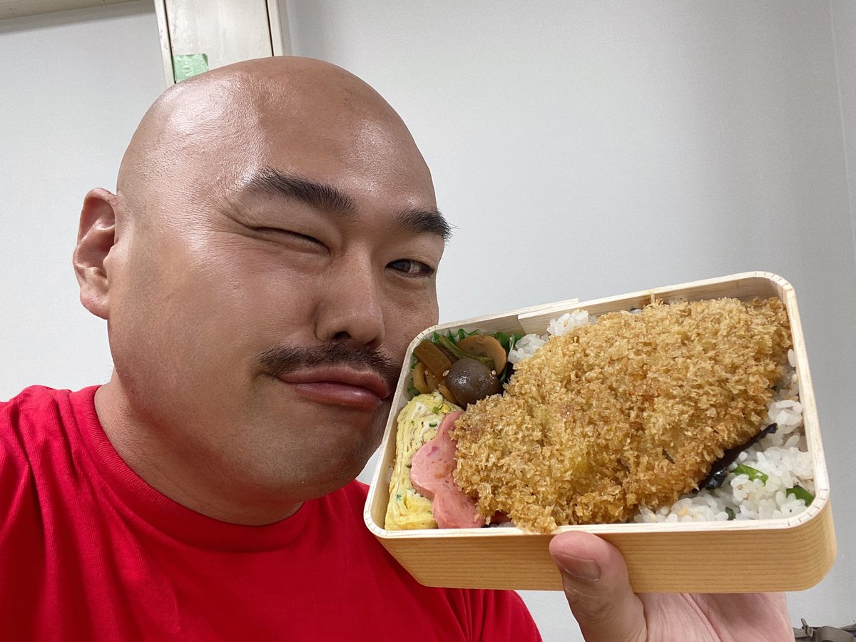 安田大サーカス クロちゃん お昼ご飯しそかつめし初めて食べ 1