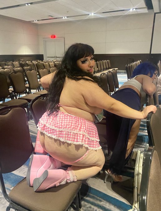 soy buena y guapa pero no soy barata https://t.co/BpgjQNdGZH<a href="/tag/kawaii"class="tags"><span>#kawaii</span></a>