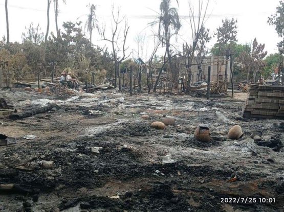 SAC terrorists killed 11 local residents and burnt down over 100 civilian houses in their raid to Kyaukkan village, Myaing tsp, Magway division on 23rd July. They also set ablaze to Hnawkone village, YayOo tsp. #2022July25Coup #WhatsHappeningInMyanmar