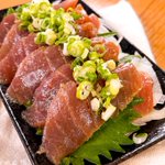 マグロをさっぱりと味わえる!おつまみに最適、マグロのポン酢漬け。