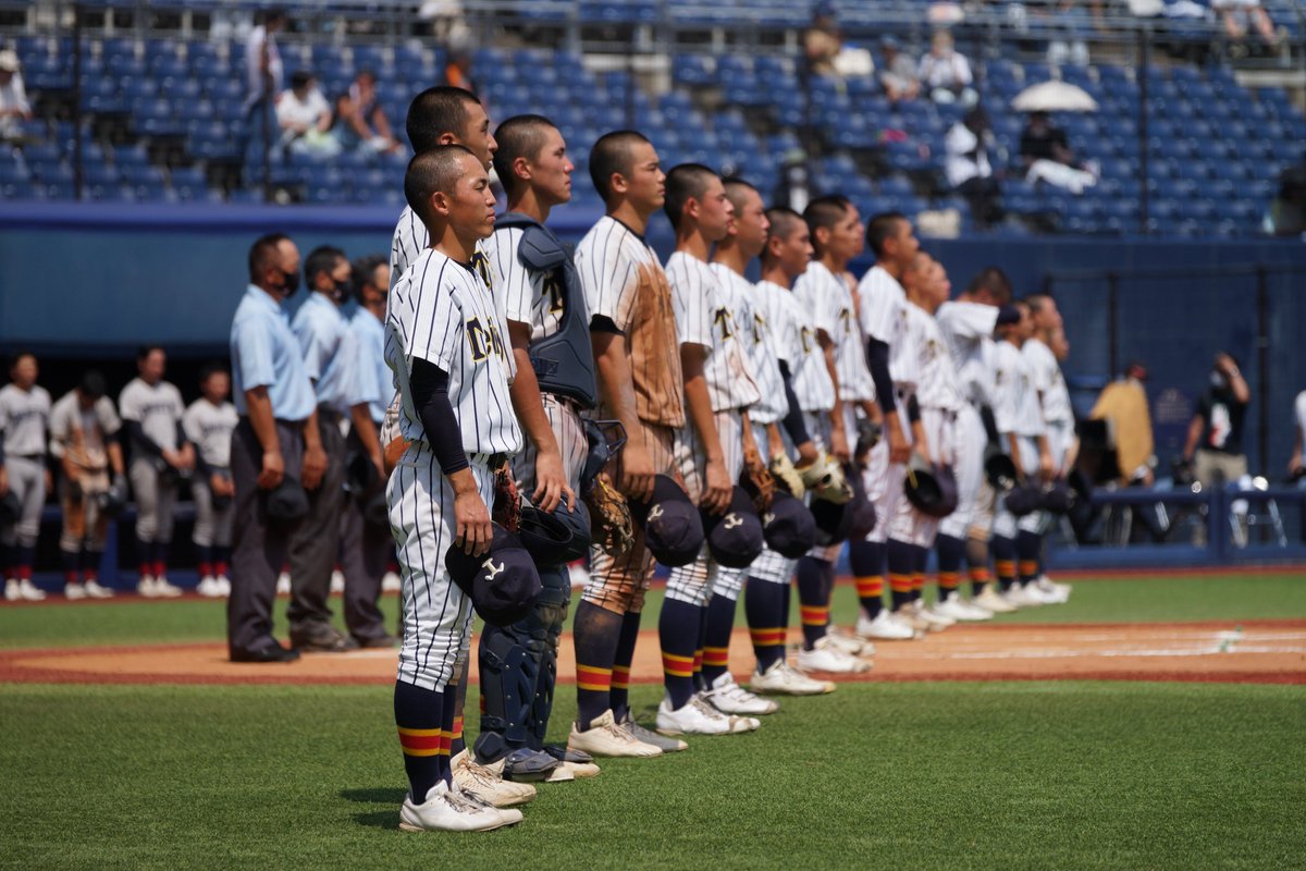 niigatayakyu's tweet photo. 【高校野球】新潟・準決勝①
終了、帝京長岡１－０中越（延長12回）
帝京 000 000 000 001＝1
中越 000 000 000 000＝0
→帝京長岡が初の決勝進出

12回裏　中越
⑥関 四球
⑦代打⑫磯木　遊併殺打
⑧小幡  四球
⑨増田　見三振

試合状況→
https://t.co/66TGdB0Hk7 https://t.co/fdpES58VjW