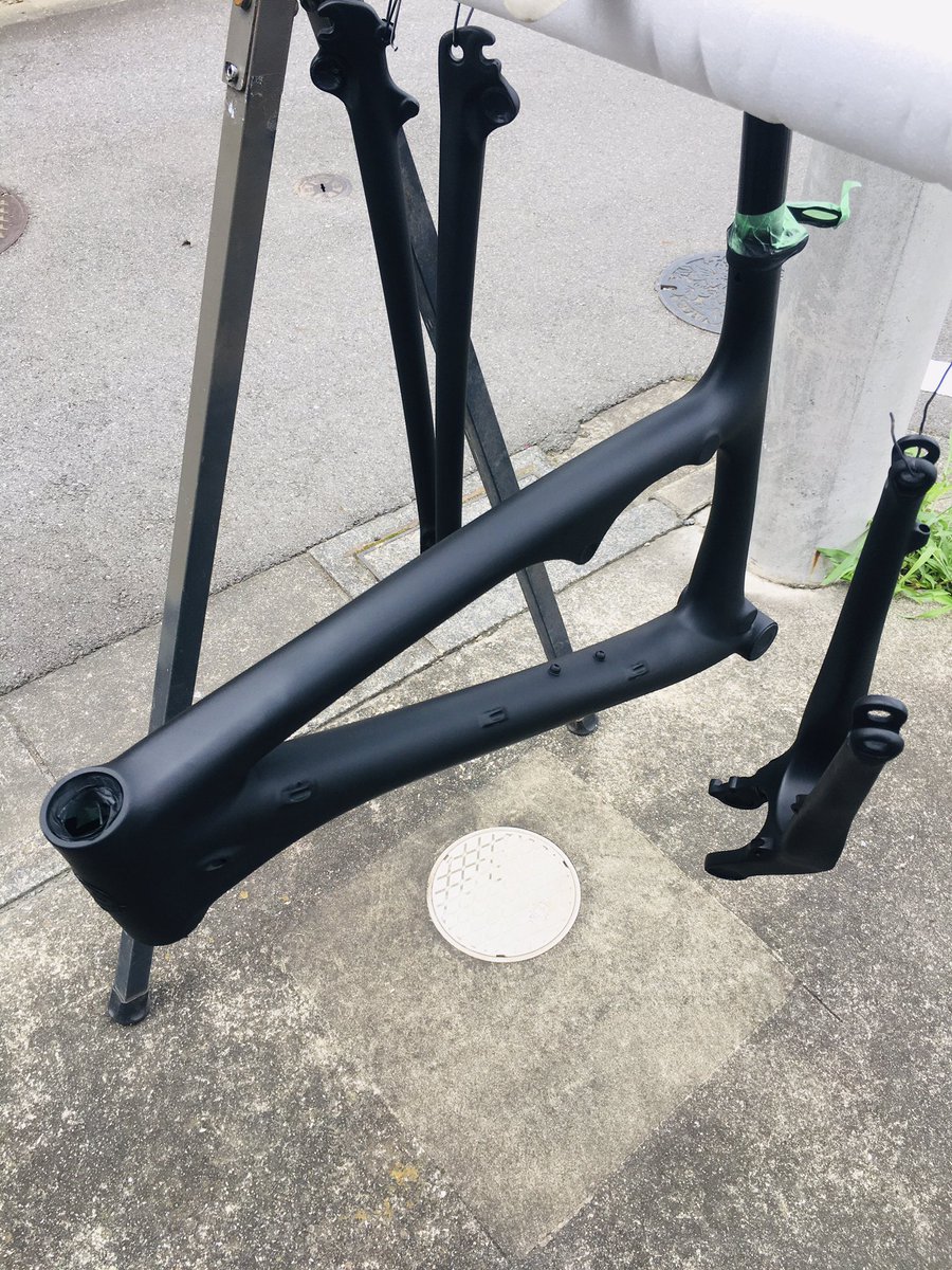 MaxmuscleNo1's tweet photo. DIY塗装完了^_^納車待ち！
自分でやれば数千円😅
＃BOUNCE #缶スプレー塗装　#DIY塗装　＃フレーム塗装 https://t.co/KAOyneeoT5