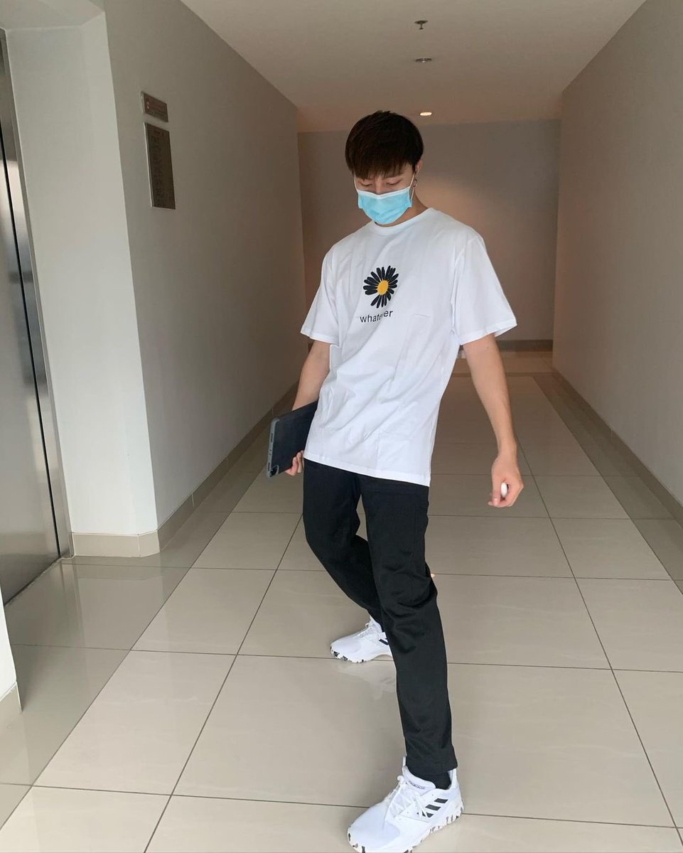 PondJi5's tweet photo. โย่ว https://t.co/GfSckgV0tO