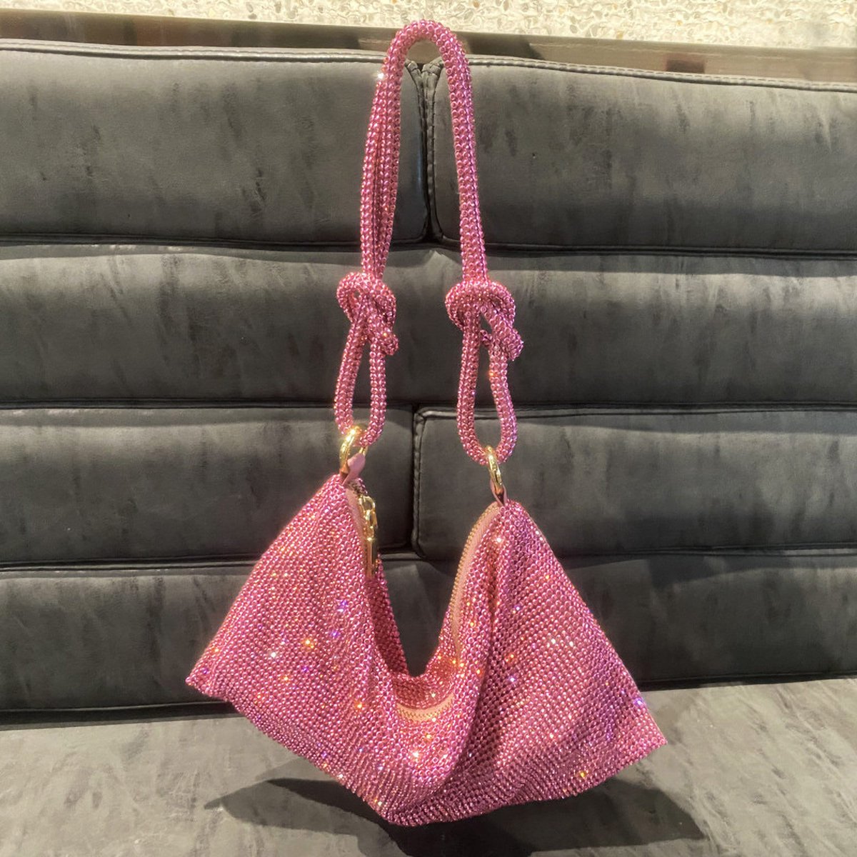 RICKYYAO12's tweet photo. Excited to share the latest addition to my #etsy shop: Rhinestone Evening Bag, Silver Rhinestone Evening Clutch, Luxury Rhinestone Shoulder Purse, Bling Bling Crystal Mesh Wedding Clutch Handbag https://t.co/eTUZ9MCZY8 #minimalist #crystalmeshbag #crystalknotbag #eveni https://t.co/1R3i4BSs4C
