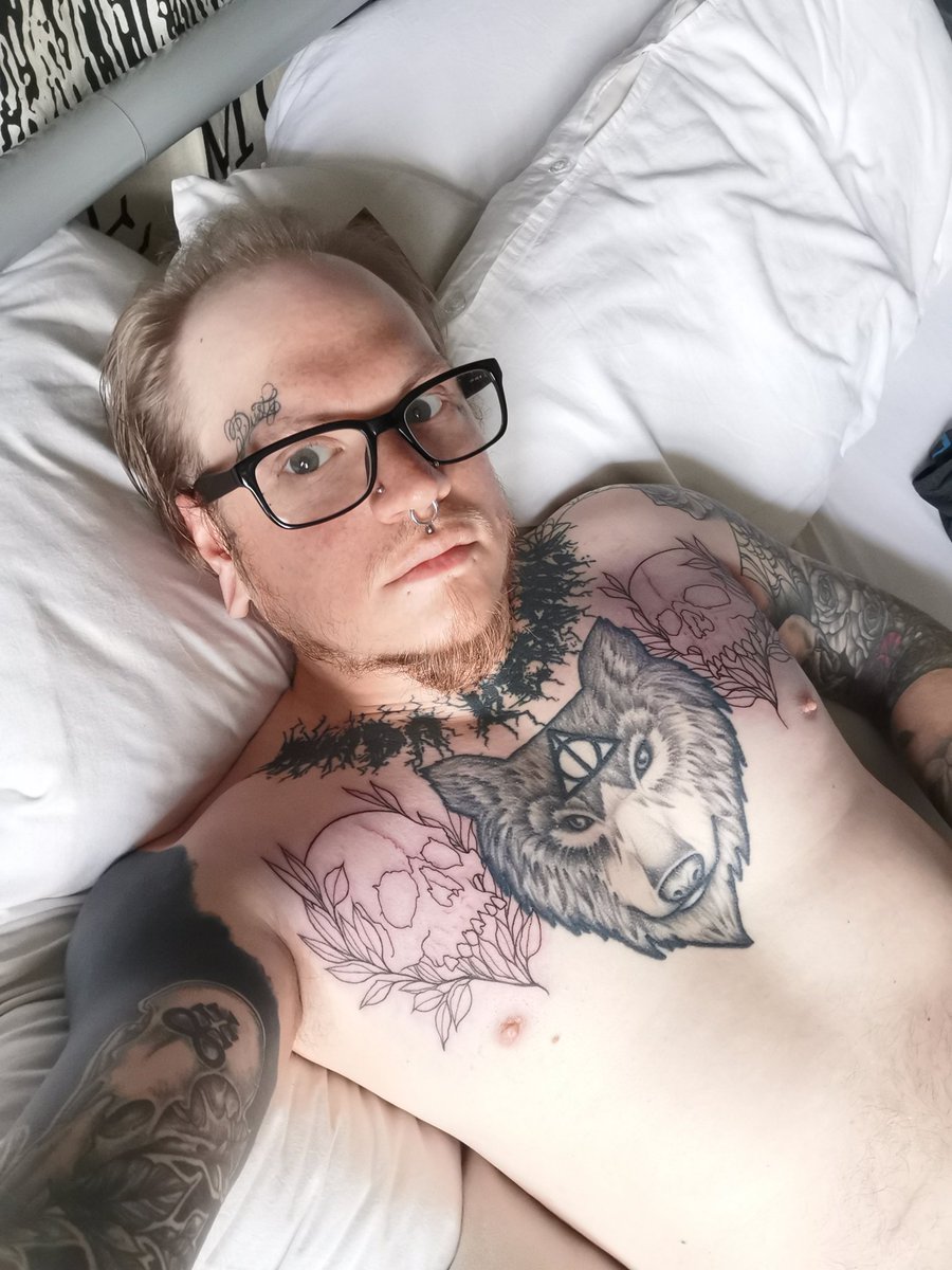 MorriganSascha's tweet photo. New Ink 💀 #gaygermany #INKED #skull #gayswithink https://t.co/DTAhGllVEp