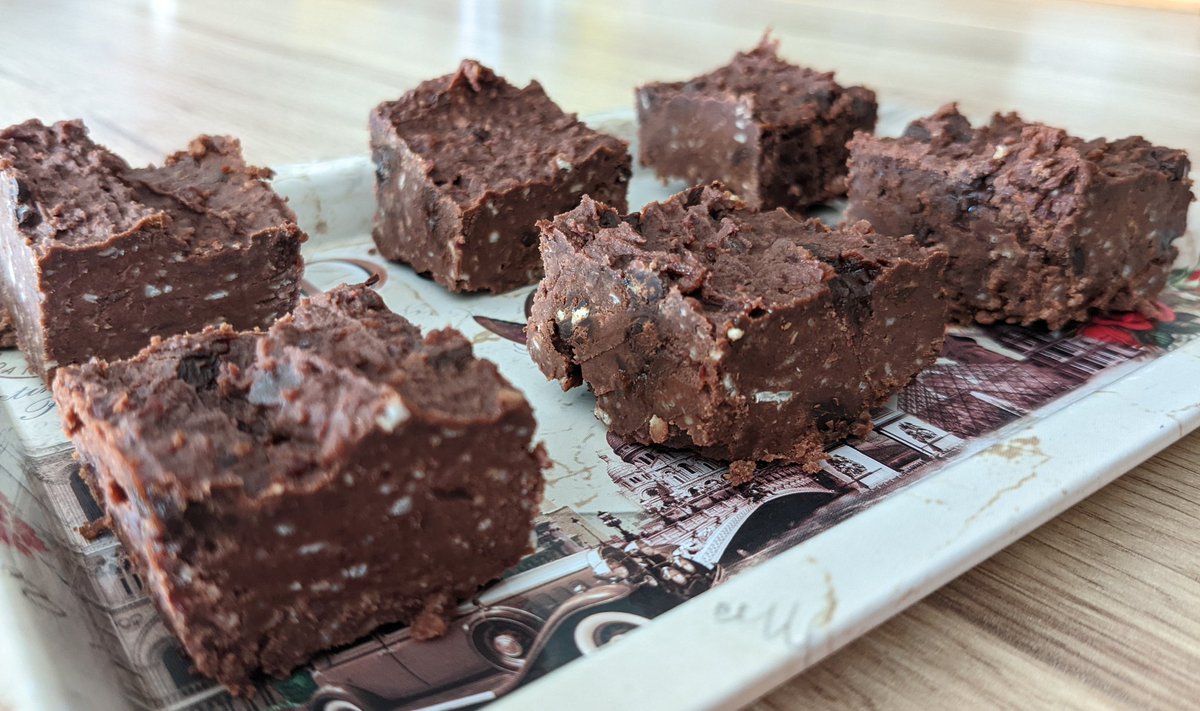 LidijaTislar's tweet photo. Beans brownie 
#beans 
#datesfruit 
#healthyfood 
#dessertideas
#noflour 
#nosugar https://t.co/cZrpjQjHMT
