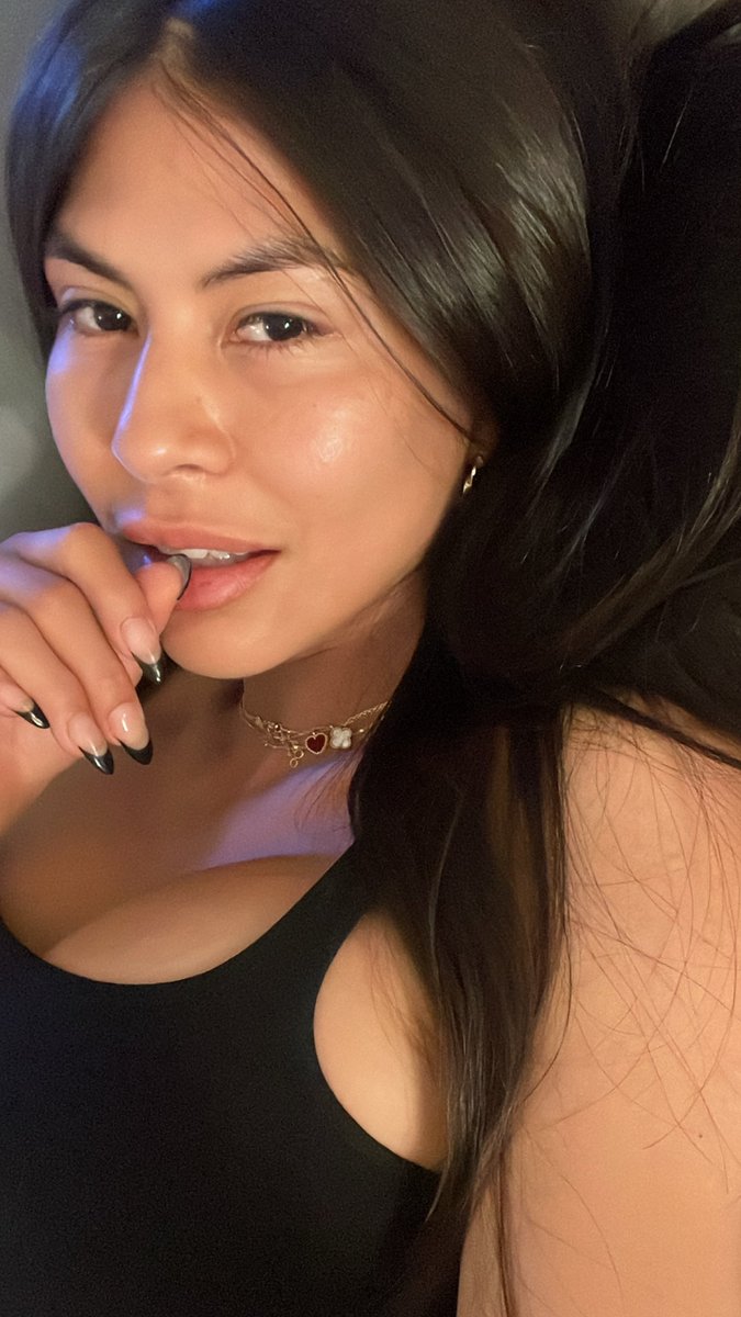 Heather Vahn on Twitter: "http://Onlyfans.com/HeatherVahn , chat w/ me