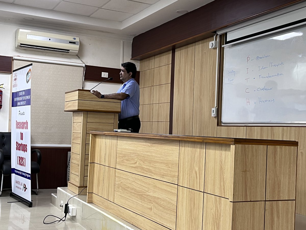 CedUniversity's tweet photo. Art of Pitching is the heart of Start-ups…  #ResearchtoStartups Day 5 started with an enthusiastic session on Pitch deck preparation by Mr.Kumar Sachidanandam @KumarSachi #Pitchdeck #Entrepreneurship #innovation https://t.co/xhUUjLLWyu
