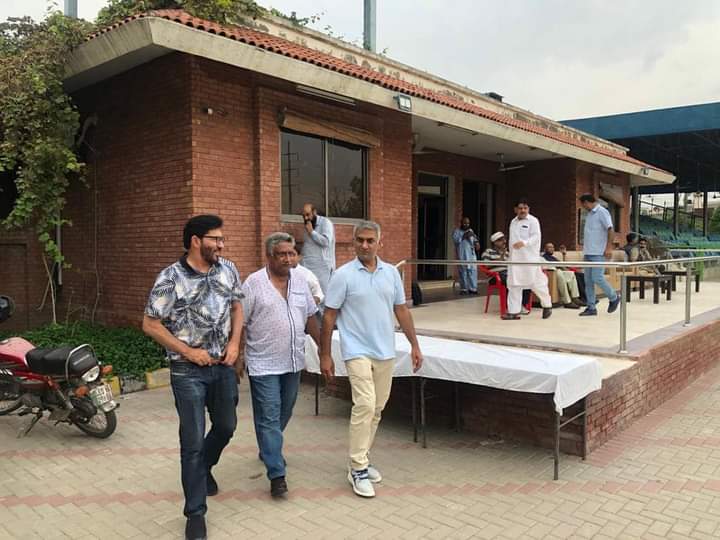 Cheif Guests of 1st Day Muhammad Aslam Memorial U16 hockey tournament Johar Town Hockey Stadium Lahore
Olympian Tahir Zaman 
Olympian Khawaja Junaid
<a href="/Shoaib_Jatt/">Shoaib Jatt</a> <a href="/ArslanJutt43/">Arslan Jutt</a> <a href="/usmann_khann/">Usman Khan</a> <a href="/realusmanbutt1/">Usman Butt</a>  <a href="/mansoorrana205/">Mansoor Rana</a> <a href="/AbidAli_Real/">Abid Ali</a> <a href="/geetoo13/">junaid chattha</a> <a href="/BilalAqeel7/">Bilal Aqeel</a> <a href="/anussaeed1/">Anas Saeed</a>