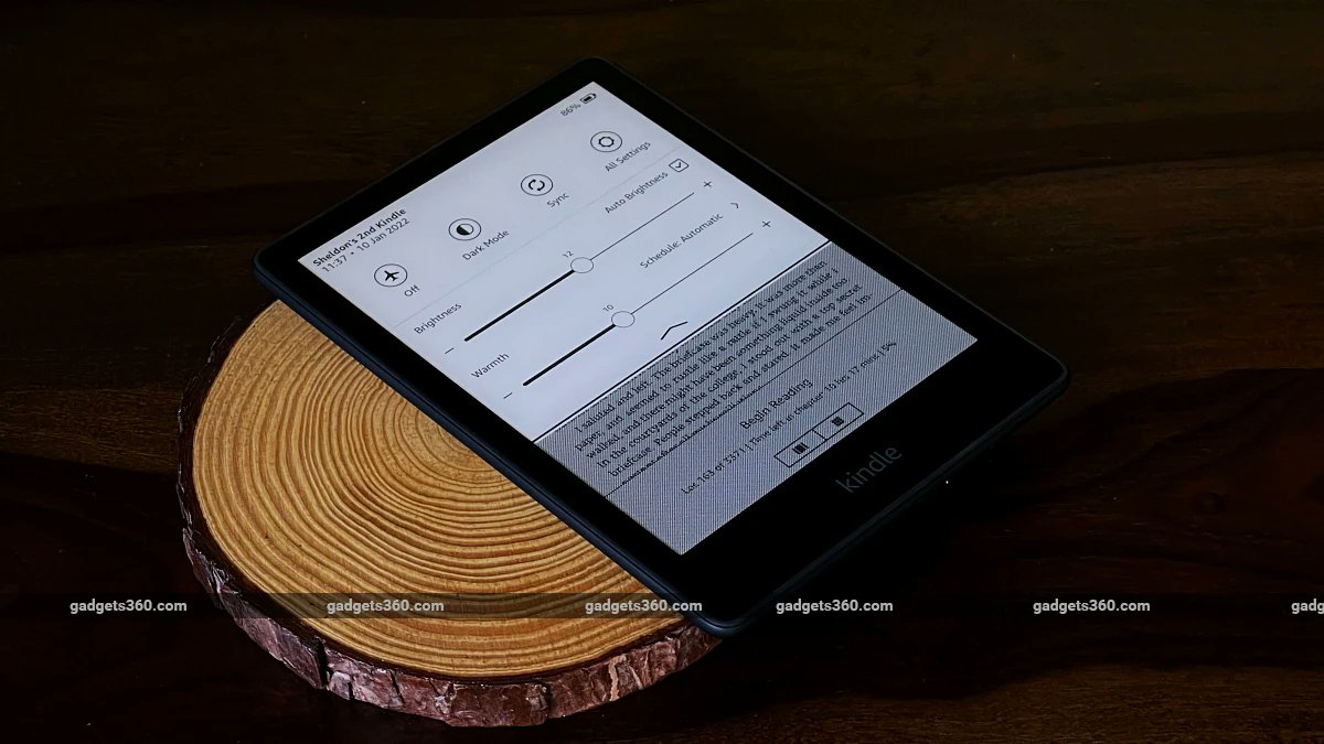 Gadgets 360 on X: Kindle Paperwhite Signature Edition is worth the price  because of the extra features it offers, but it might only appeal to a  niche crowd: Full review here