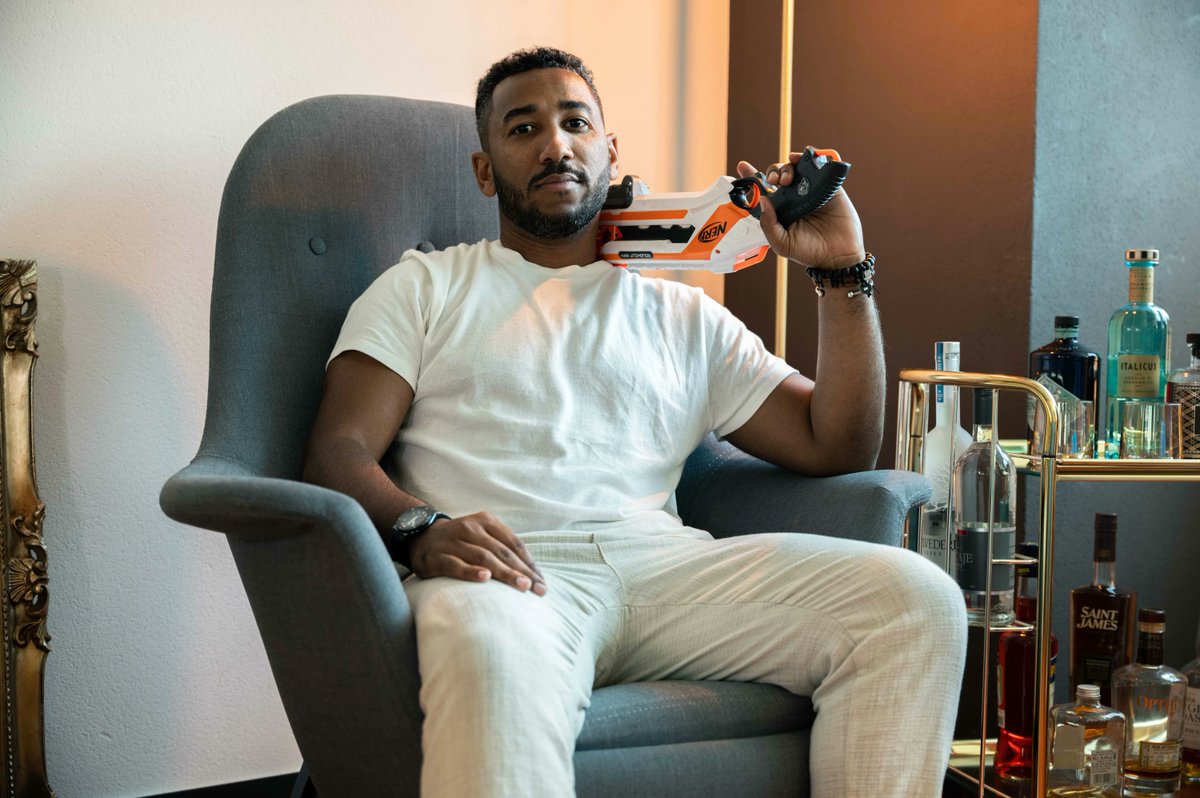 "Le principal défi au jour le jour est d’assurer l’intégrité, l’efficacité, et la lisibilité de mon code, autrement dit, dans le jargon : écrire du clean code."

Questions / réponses avec Yann #developpeur #fullstack !

👨‍💻 Yann, Ingénieur Logiciel #Web

buff.ly/3yM8LEg