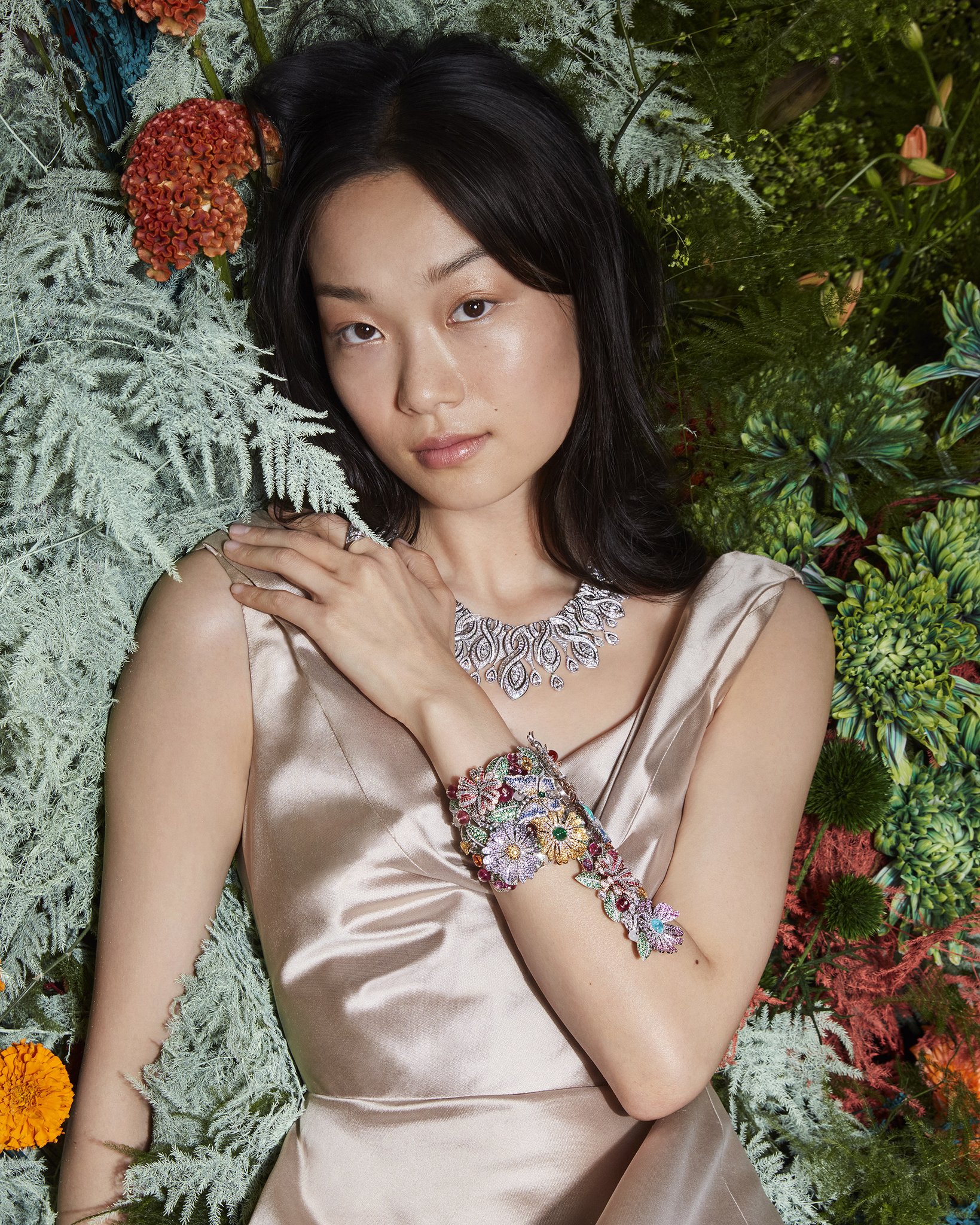 THE ART of BVLGARI カタログ BulgariCover_884088.jpg