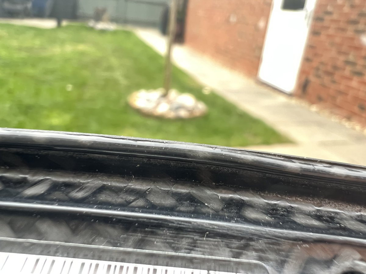 TonyBra80581024's tweet photo. @Mavic @sigmasports 2 week old Cosmic SLR45, New UD2 rim broke, wheel not finished correctly, sharp raises edges. Mavic won’t honour warranty “you broke the wheel using a tyre lever to change a tyre”!! Wtaf. 2 mechanics seen it and shocked at standard, you can clearly peeling off https://t.co/0Y83vhgyrs