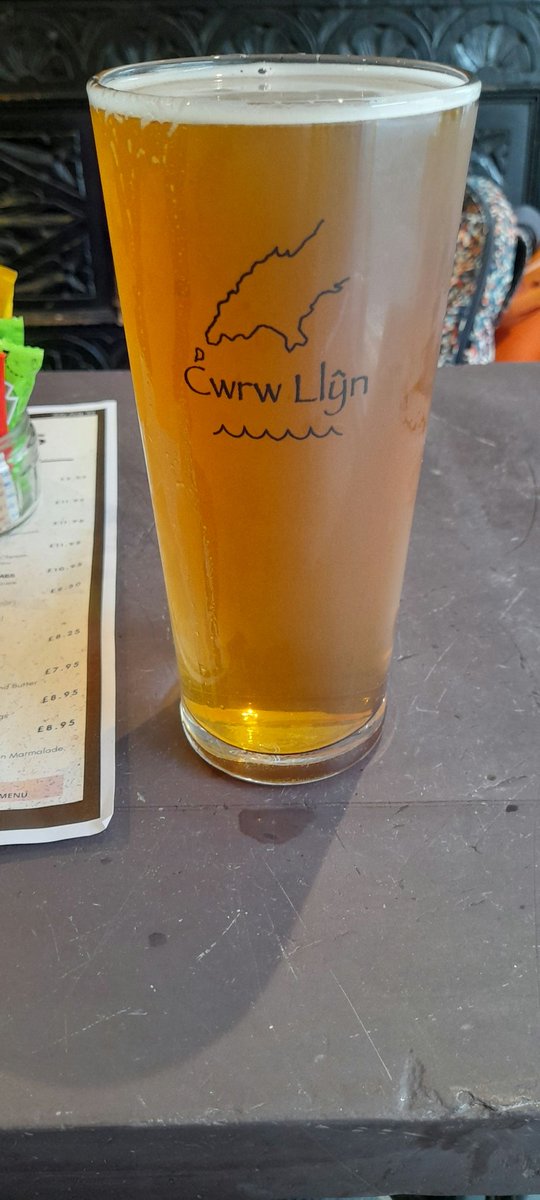 Coope10Cooper's tweet photo. Having a pint in Wales Smallest Bar. #CwrwLlyn #Barbach https://t.co/MhbeSfaWra
