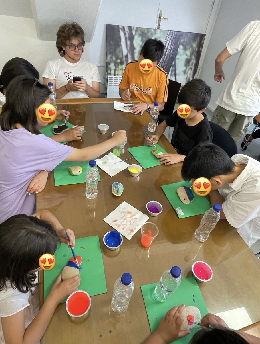 A fun filled afternoon in #Thessaloniki with the children at Elpida Home. Volunteers started the day helping pick and package vegetables, played a game of the amazing race and sparked creativity through a rock painting activity.  #GreekAmericaCorps #GAC2022