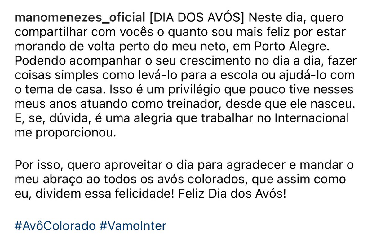 manomenezes's tweet image. [DIA DOS AVÓS] Aqui o meu abraço ao todos os avós colorados, que assim como eu, dividem essa felicidade! Feliz Dia dos Avós!