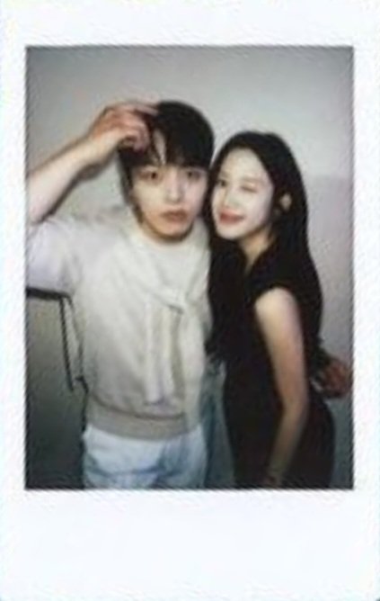 moonliebe_'s tweet photo. NO WORDS FOR THEIR CUTENESS!!! https://t.co/ylN5Z6pDyB
