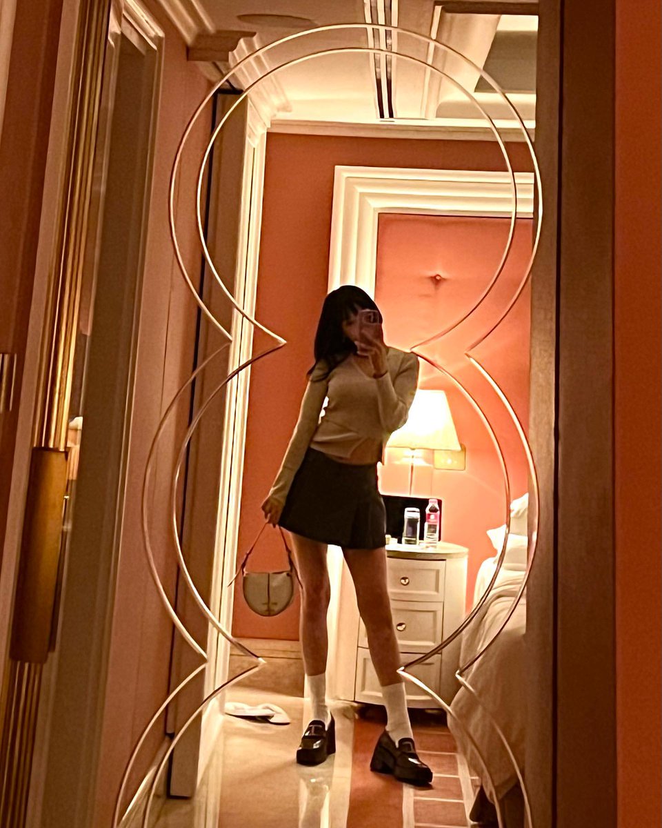 ROUGEJOIE's tweet photo. Tod’s. https://t.co/WeN1vthwJn