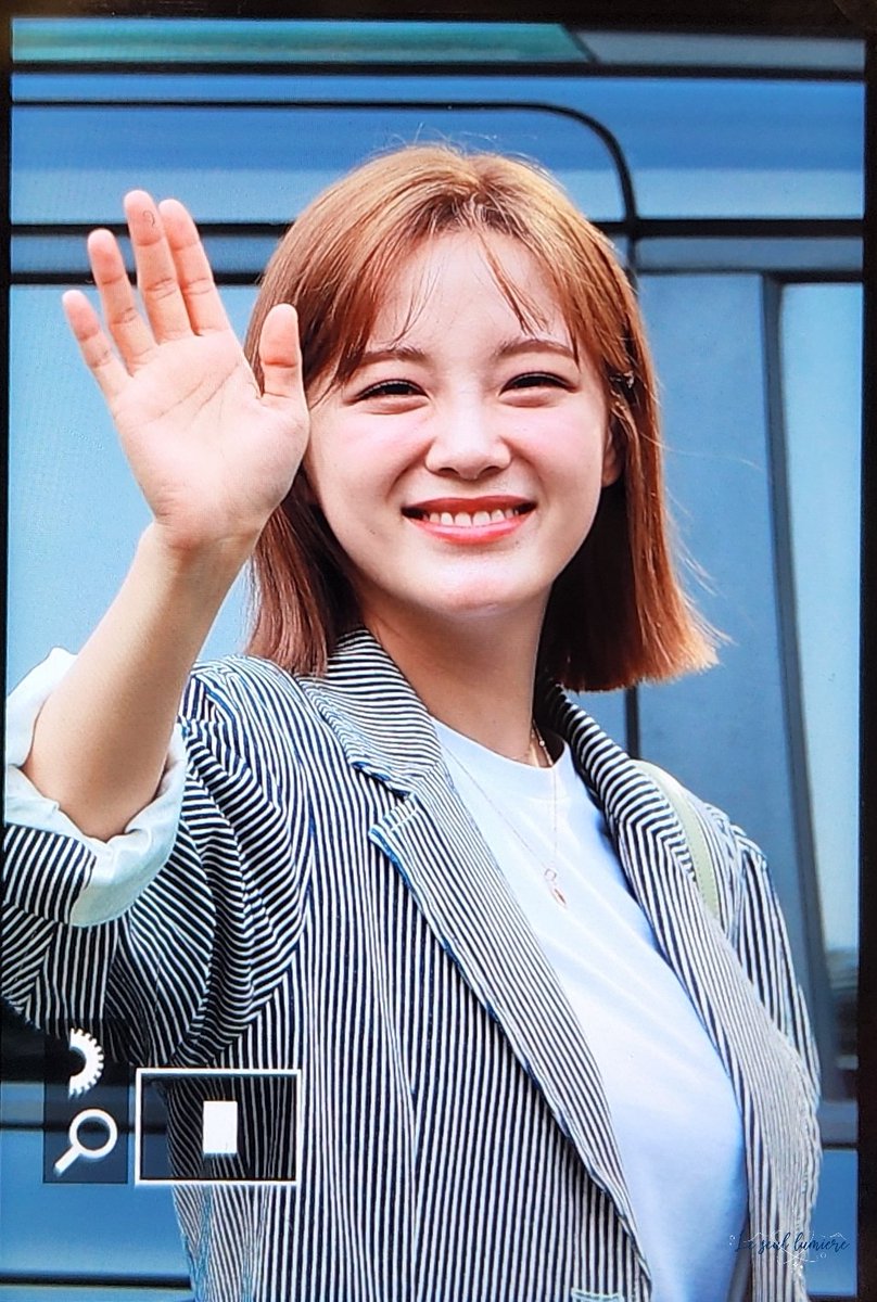 LumiereSeul's tweet photo. 220726 오늘의웹툰 제작발표회 퇴근 프리뷰

#kimsejeong #sejeong #せじょん #セジョン #김세정 #세정 https://t.co/Dgi4anLKzK