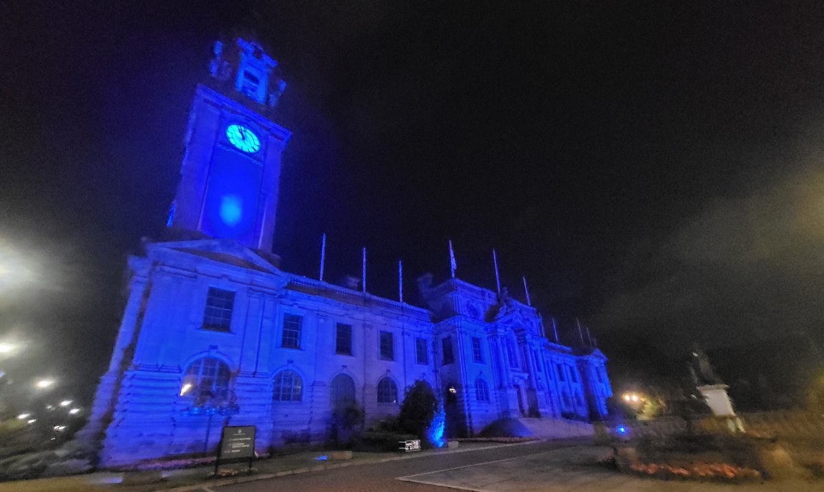 A huge personal thank you to <a href="/STyne_Council/">Official South Tyneside Council</a> Last night you lit up the Town Hall to Highlight and Promote #WorldDrowningPrevention Day. Once again many thanks #RespectTheWater 💙