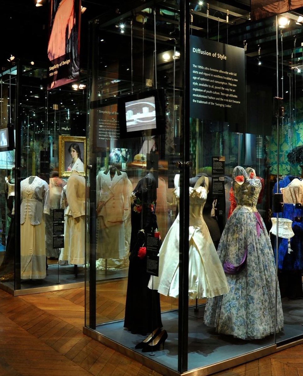 TheBowesMuseum's tweet photo. Who wants to wait around when on holiday? 🙅♀️🙅 #BeatTheQueue and book your visit online.
Follow the link to see more & book your visit: https://t.co/uUELrptyNf
#TheBowesMuseum #OutstandingCollections #EscapeTheEveryday #BarnardCastle #Teesdale #CountyDurham #ThisIsDurham https://t.co/e19liS7lvT