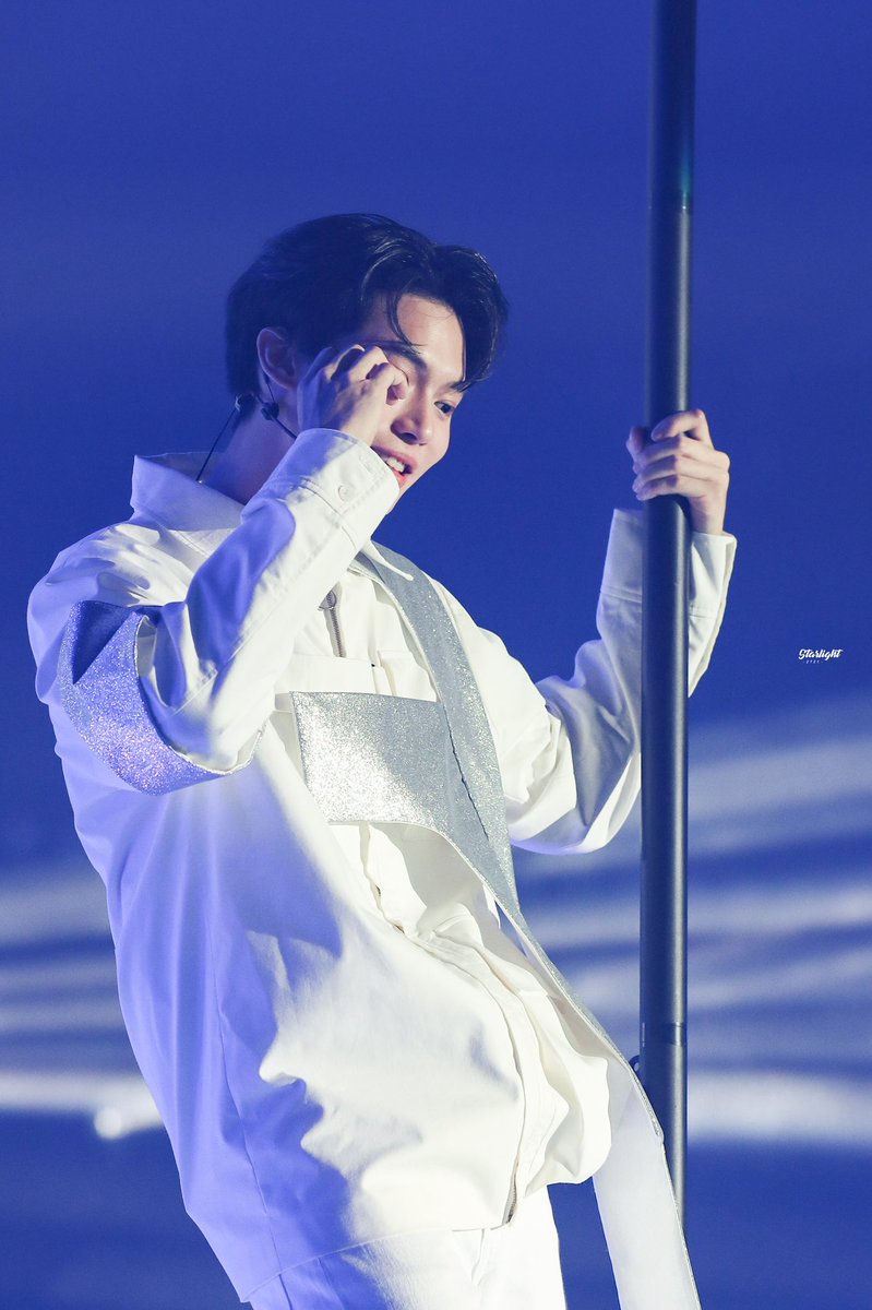 รักนะค้าบ 🫶🏻🌟

#winmetawin 
#ShootingStarConcert