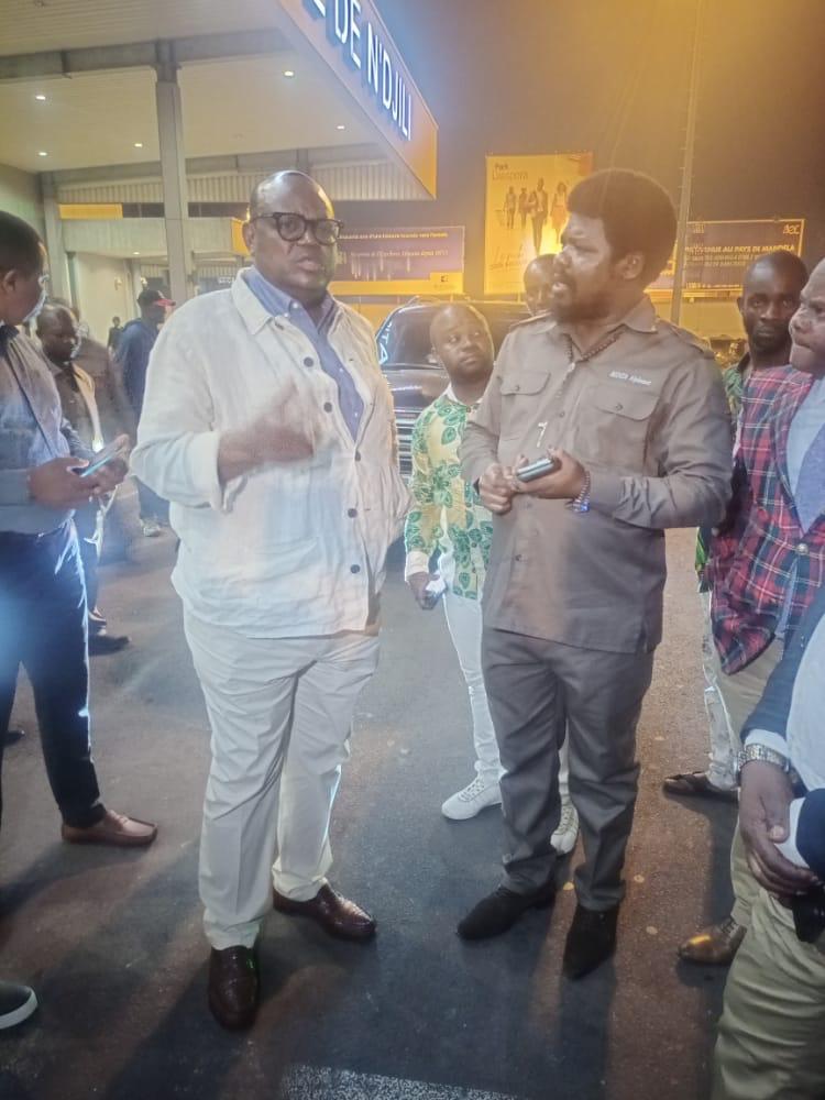 AtdOfficielle's tweet photo. L'Hon. Senateur José MAKILA SUMANDA, Autorité Morale de l'Alliance des Travaillistes congolais pour le Développement a, après un bref séjour passé à l'étranger, regagné son pays ce lundi 25/07/2022 via l'aéroport international de N'djili sur le coup de 20h10, heure de Kinshasa. https://t.co/ZIEyonQt8t
