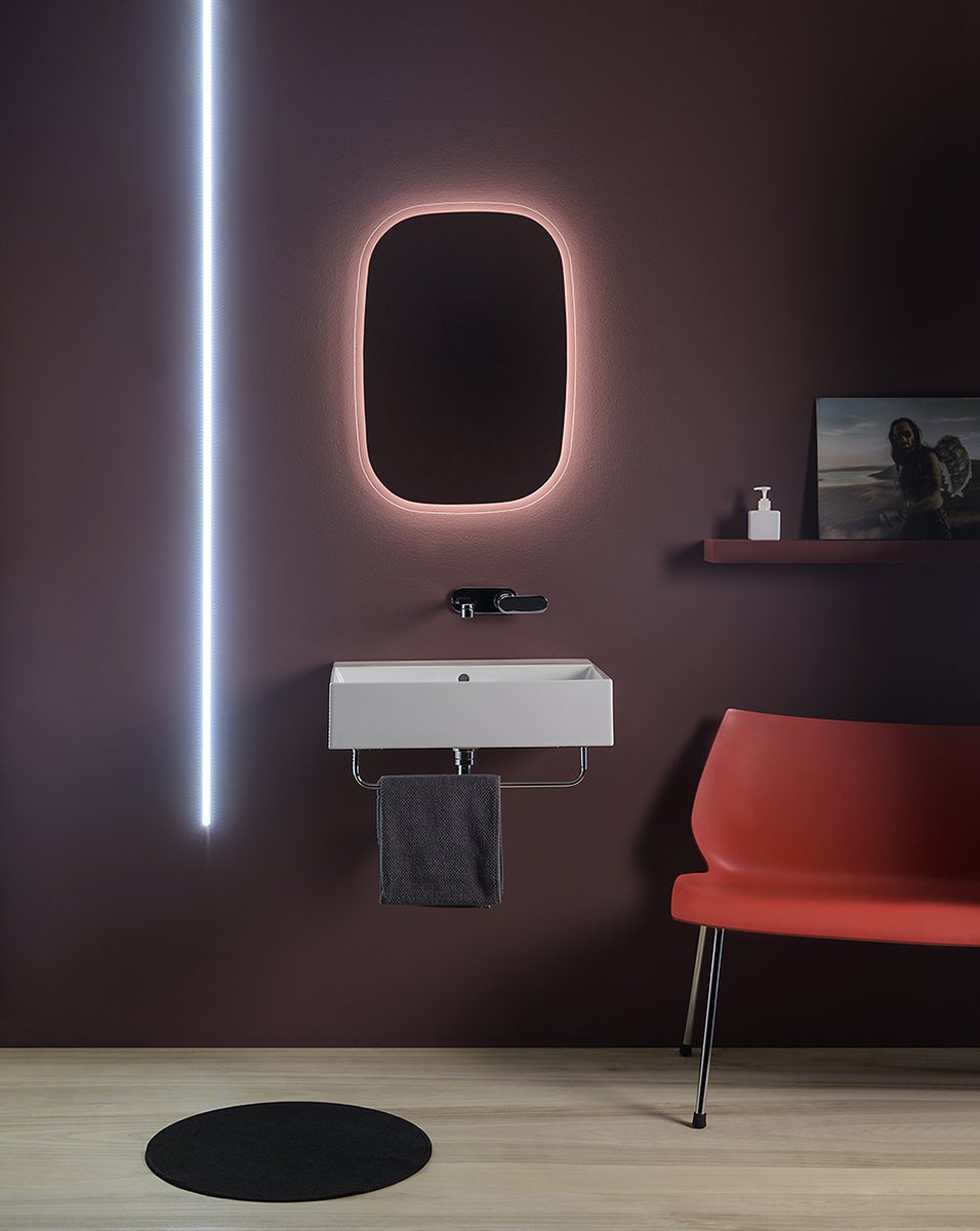 FlaminiaDesign's tweet photo. La famiglia App accoglie i nuovi lavabi AppLight con installazione sospesa o da appoggio e portasciugamani abbinato. I bordi sottili e la forma squadrata li rendono adatti a ogni ambiente bagno moderno => https://t.co/SfN39qiW4W

#CeramicaFlaminia #bathroomdesign #basindesign https://t.co/tuS7jqvhk6