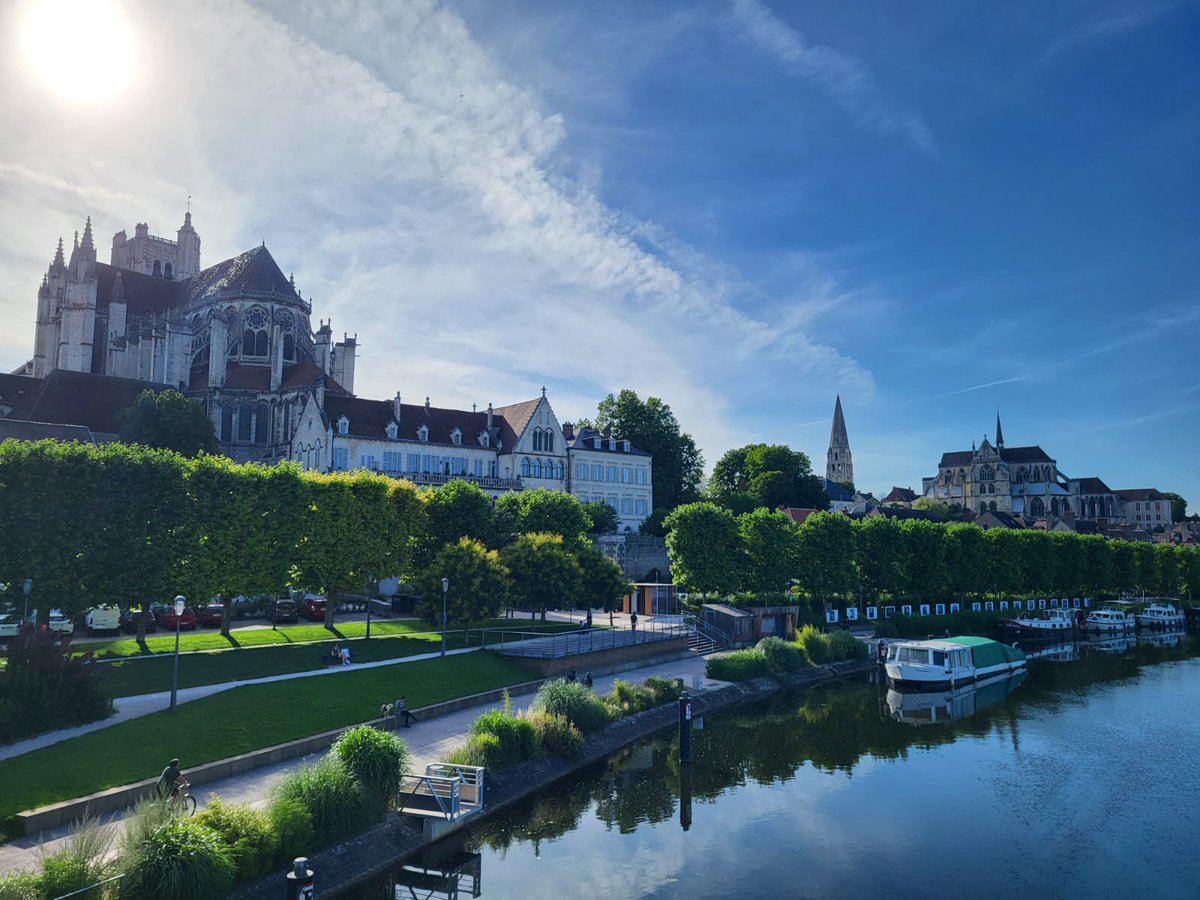 abeliatweete's tweet photo. Le saviez-vous ? Le siège d’Abelia Science est situé près d’#Auxerre en #France !
En nous rendant visite, profitez d’un cadre très agréable.

#abeliascience #medical #article https://t.co/kfK2z7RETP