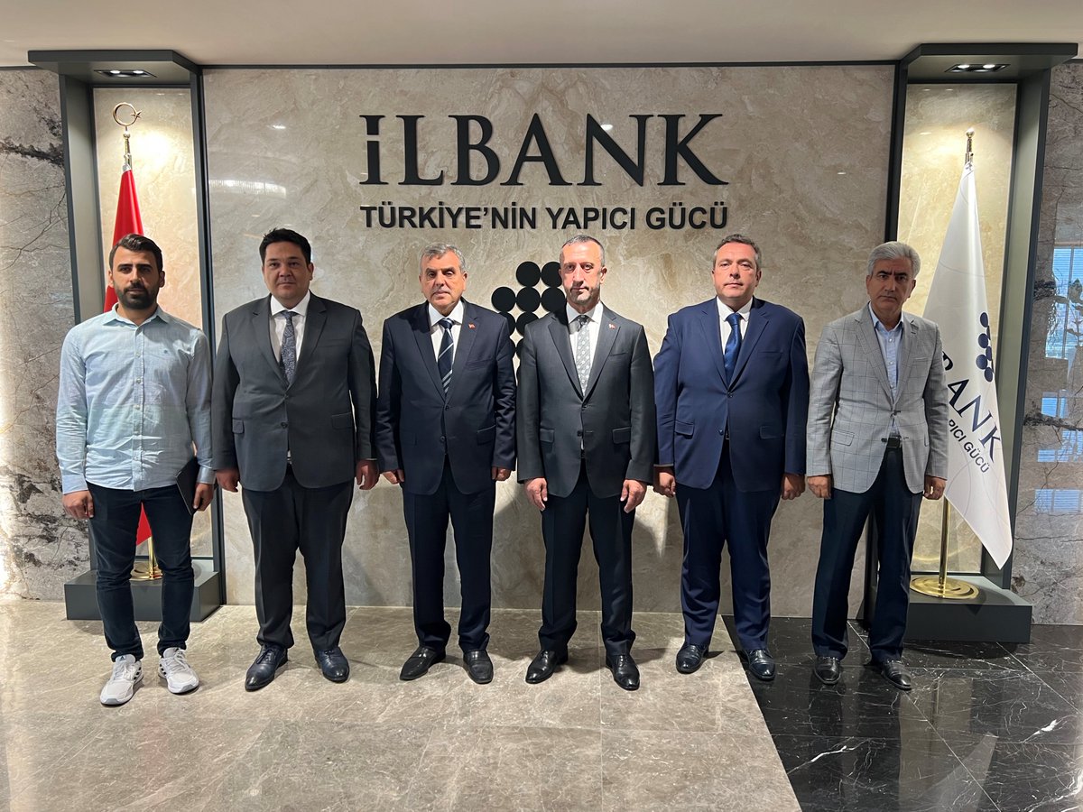 zabeyazgul's tweet photo. Bugün #Ankara'dayız.

Şanlıurfa Su ve Kanalizasyon İdaresi Genel Müdürlüğümüz için @ilbanktr Genel Müdürü Yusuf Büyük ile bir aradayız.

Misafirperverliklerinden dolayı kendilerine teşekkür ediyorum. https://t.co/23JalrKw13