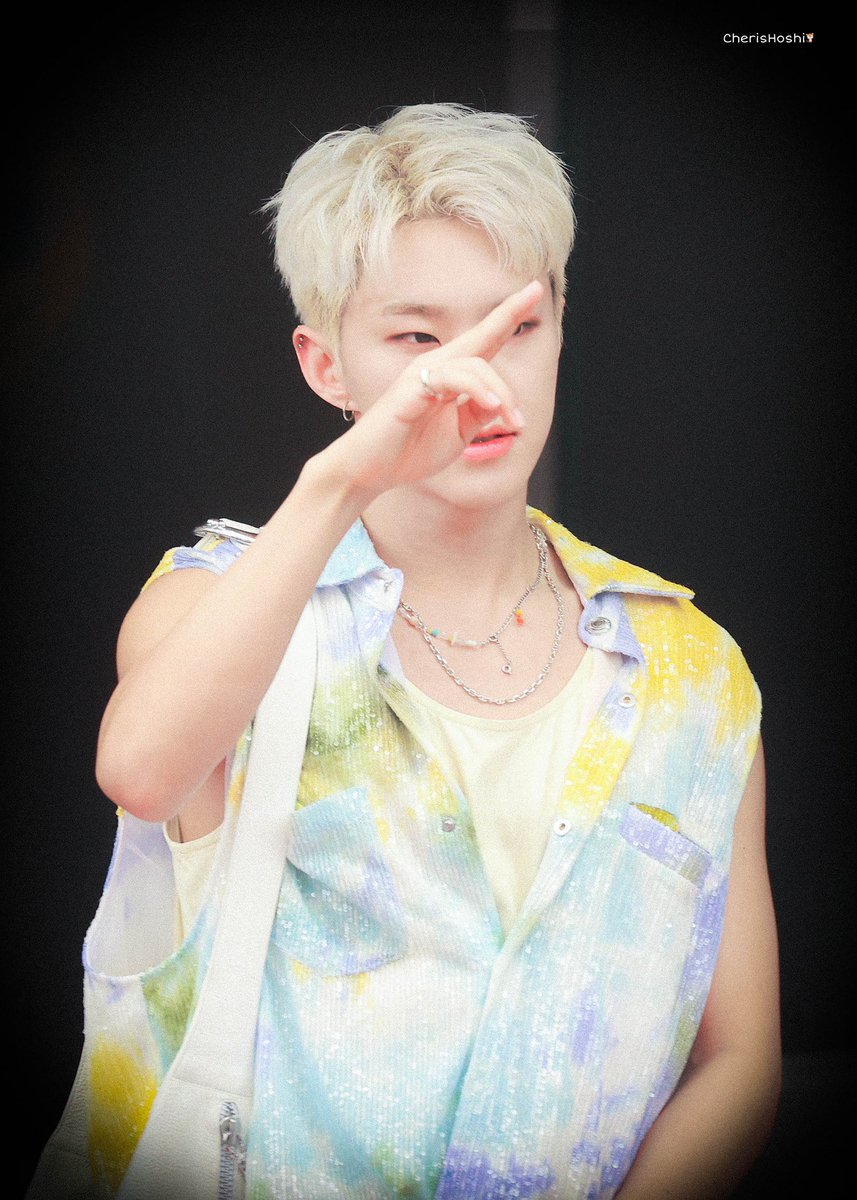 220725 뮤뱅 퇴근 
#SEVENTEEN  #세븐틴  #호시 #hoshi #권순영 #权顺荣 #ホシ